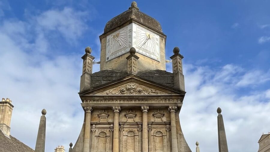 Cambridge: City Walking Tour & Exploration Game - Reaching a High View Over the City