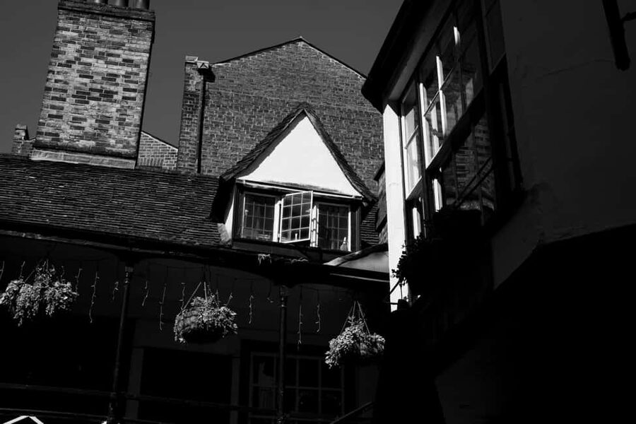Cambridge: Ghost Tour Led by University Alumni Guide - Clare College: an atmospheric first college stop