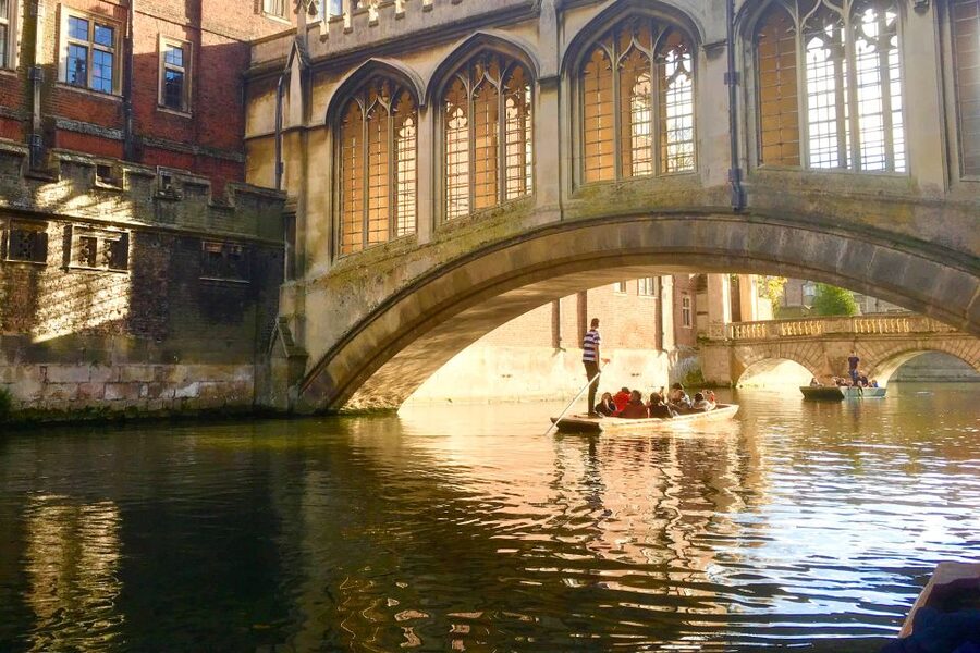 Cambridge: Guided River Cam Punting Tour - Why punting is Cambridge’s signature outing