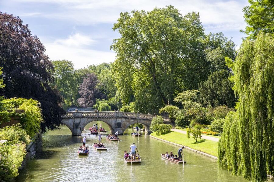 Cambridge: Guided River Cam Punting Tour - Starting at Scholars Punting Cambridge