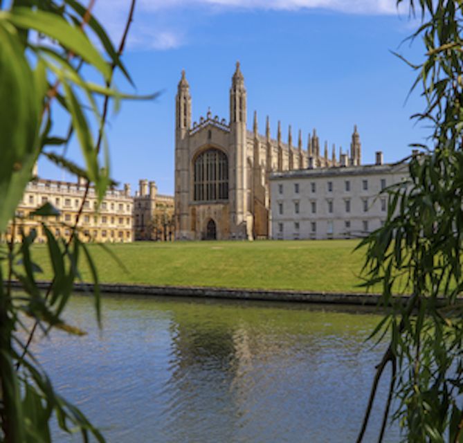 Cambridge: Private Chauffeured Punting Tour - King’s College Chapel from the water