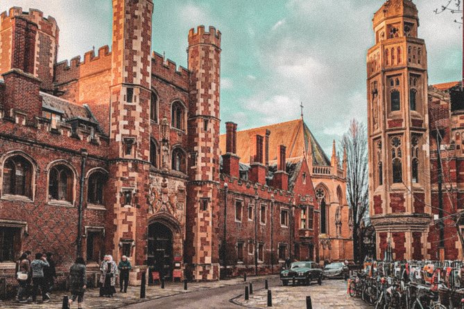 Cambridge's History & Secrets with Self-Guided Walking Tours - Starting with Cambridge’s prettiest photo spots