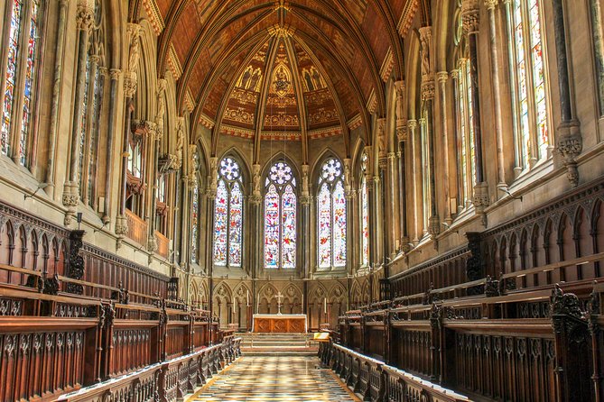 Cambridge University Walking Tour - St Bene’t’s Church and The Eagle pub