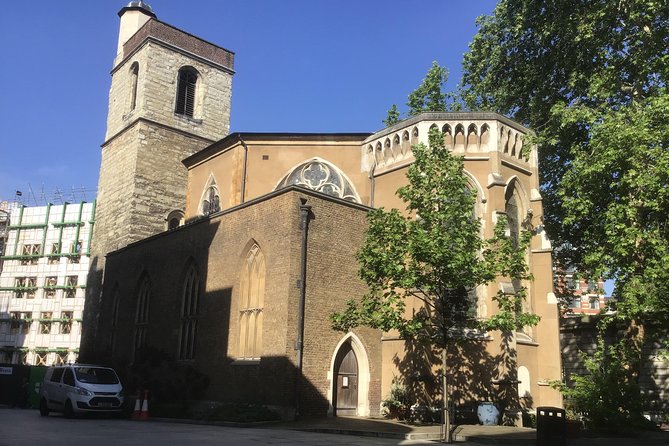 Castles, Crusaders, Communists & Courts - The Crown Tavern, Lenin, Stalin, and Dickensian Clerkenwell