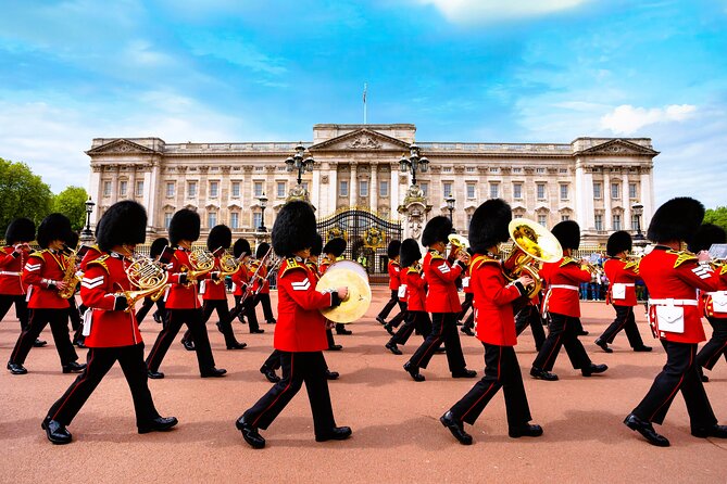 Changing of the Guard Guided Tour at Buckingham Palace - Is $19.34 a fair price?