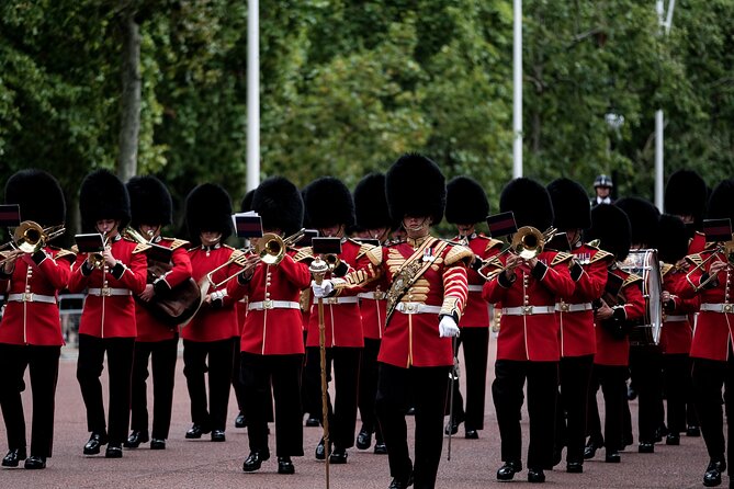 Changing of the Guard Walking Tour - St. James’s Palace and the older royal story