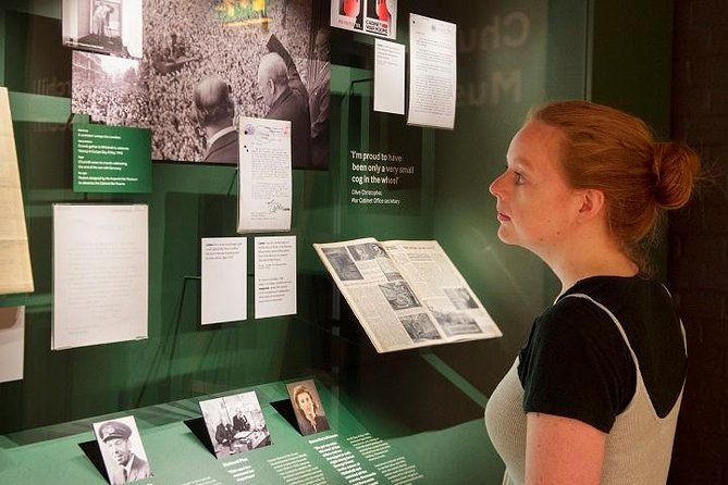Churchill War Rooms "Behind The Glass" and Private Car Tour - Entering the Churchill War Rooms