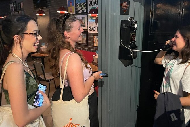 Cluefall - Immersive Treasure Hunt in London's South Bank - How the GPS treasure hunt works