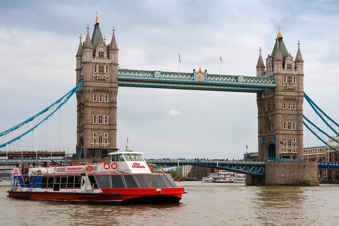 Combi Ticket: Westminster Walking Tour, River Cruise & The Shard - The Thames from Westminster to Bankside Pier