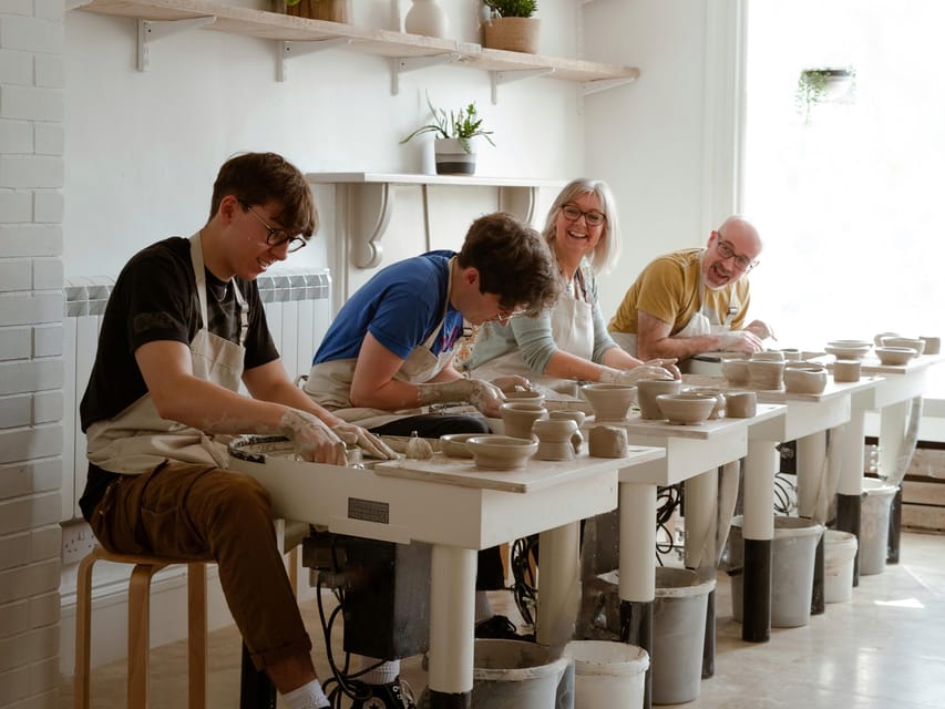 COTSWOLDS: Potters Wheel Taster Experience - Starting on Honeybourne High Street