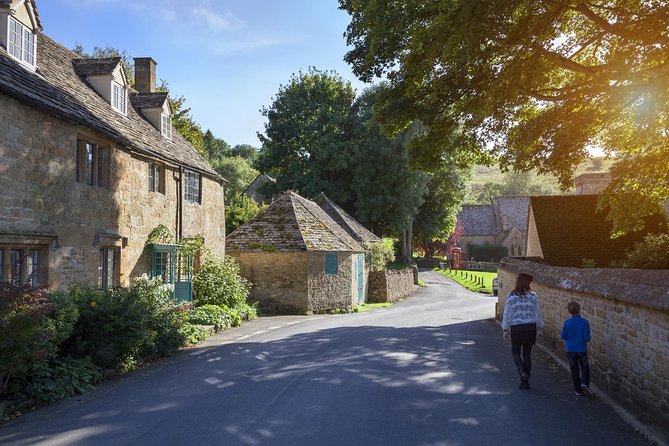 Cotswolds Small Group Tour from London - Leaving Victoria for the Cotswolds