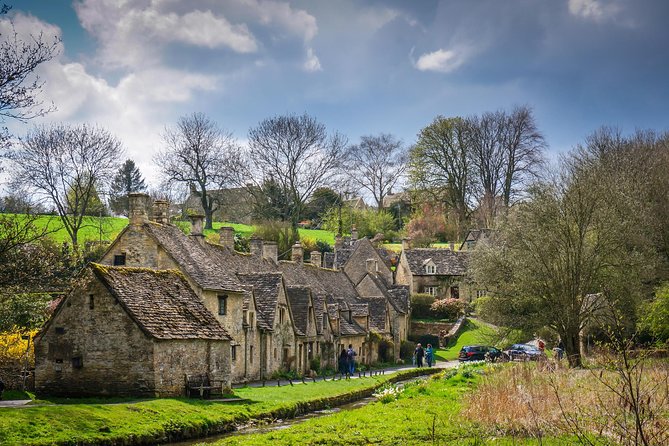 Cotswolds Small Group Tour from London - Bourton-on-the-Water and the River Windrush