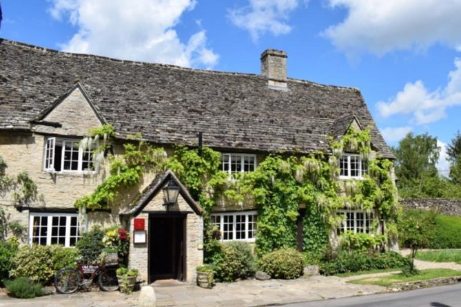 Cotswolds Villages Full-Day Small-Group Tour from Oxford - Burford shows the Cotswolds at town scale