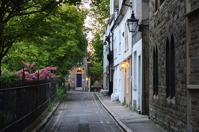 Creepy Cambridge - Cambridge's Most Entertaining Ghost Walk - St Bene’t’s Church and the open pub window