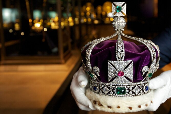Crown Jewels of London Tour with River Cruise - Why this half-day tour works in London