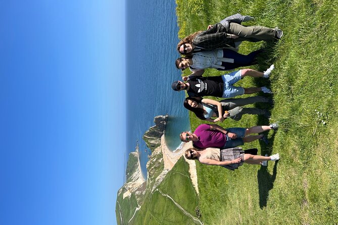 Cultural Homestay Exploring London, Oxford and National Parks - The small group changes the feel of the trip
