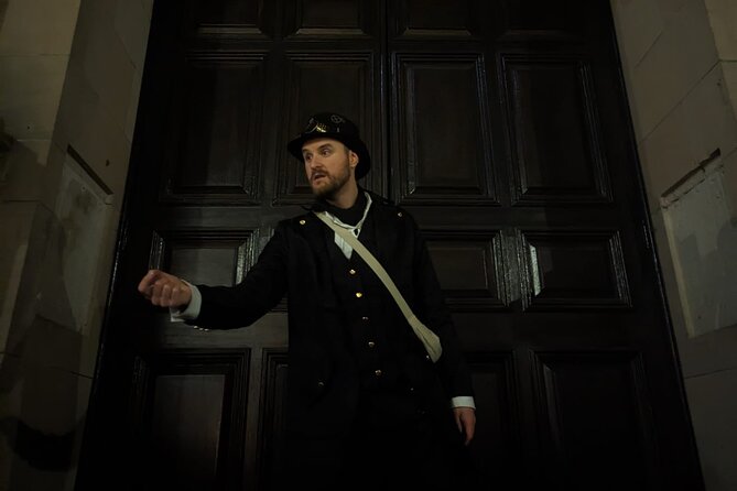 Dark History Walking Tour in Warwick - Why Warwick works so well after dark
