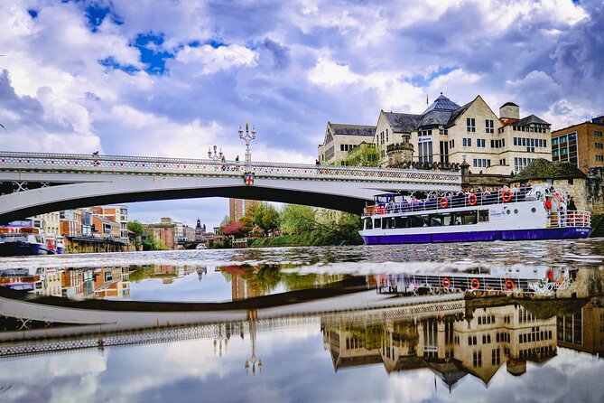 Daytime Sightseeing Boat Cruise in York - Bridges, Pubs, Parks, and the Quieter River View