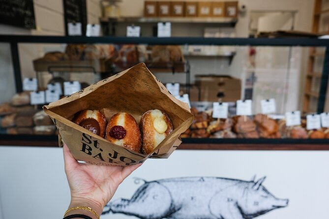 Delicious Doughnuts & Tea: Small-Group Borough Market Experience - Walking through Borough Market before Bread Ahead