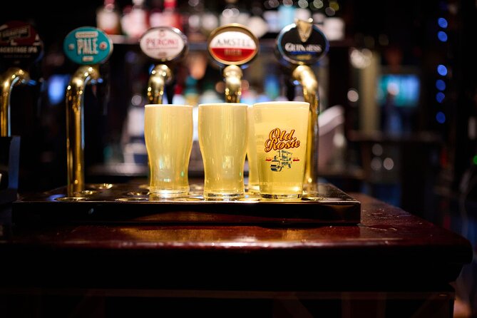 Devour London Historical Pub Tour:Traditional British Food & Ales - Ye Olde Cheshire Cheese, the atmospheric centerpiece