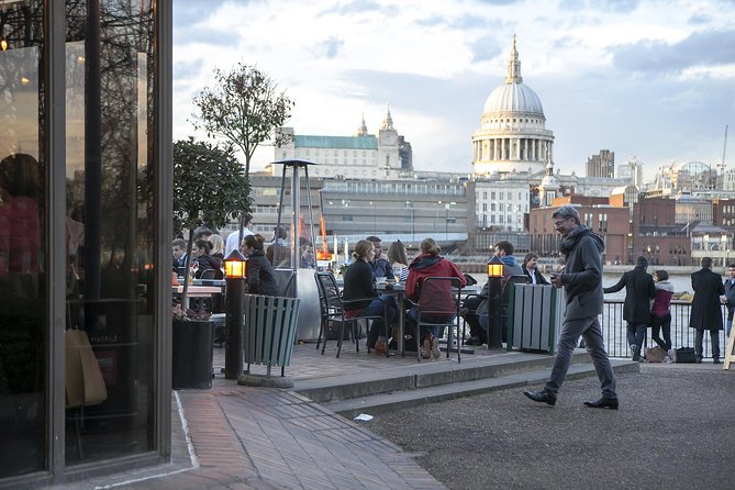 Discover London Along The River - The Southbank walk, with art and river views