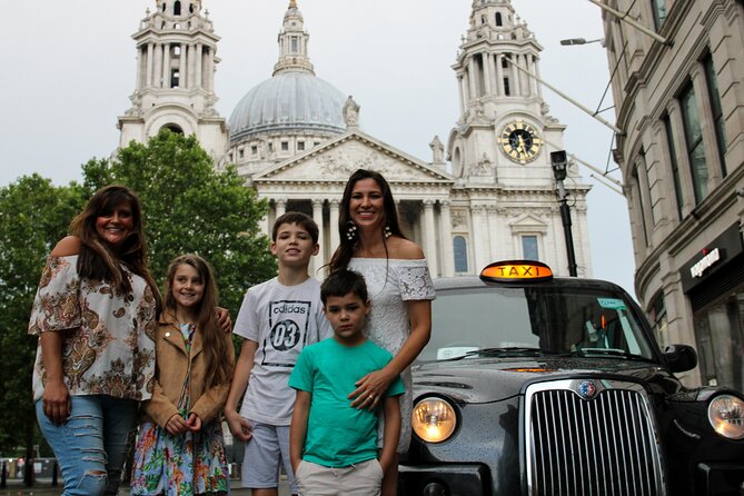 Discover London in a Panoramic Black Cab - Shakespeare’s Globe and the Thames