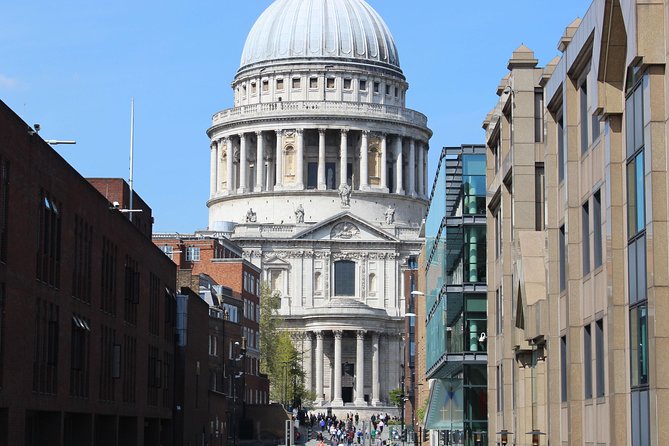 Doctor Who TV Locations Tour of London - The Shakespeare’s Globe stop and The Shakespeare Code