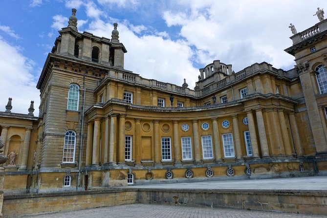 Downton Abbey Village, Blenheim Palace and Cotswolds Day Trip from London - Bampton: Downton Abbey without the castle