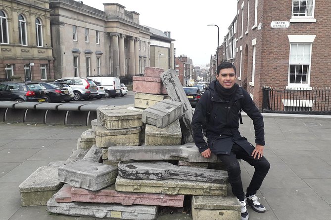 Downtown Liverpool Walking Tour - In Spanish - Liverpool ONE and the changing city center