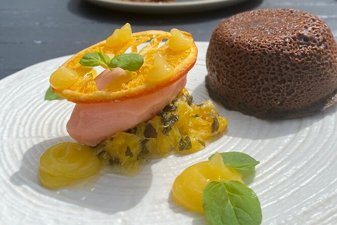 Durham Food Tour - Three hours of independent restaurants and varied dishes