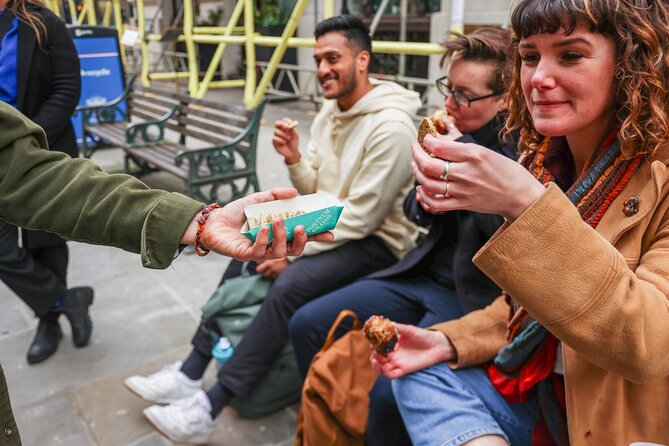 Eating London: The Heart of 'The City' Food Tour - The Royal Exchange and the story behind sweet buns