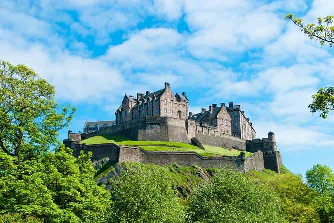 Edinburgh, Loch Ness, The Highlands from London - 3 Day Rail Tour - Edinburgh Castle and your first afternoon