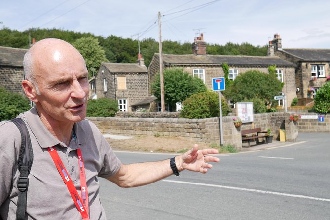 Emmerdale Classic Locations Bus Tour from Leeds - Leathley and the Yorkshire Dales setting