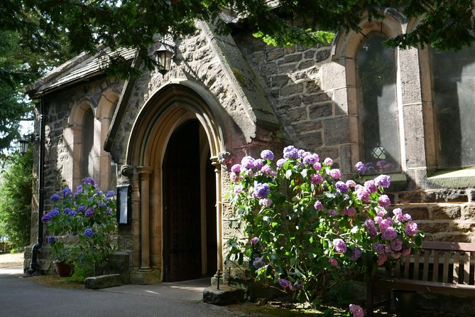 Emmerdale Classic Locations Bus Tour from Leeds - The guide and driver make the difference