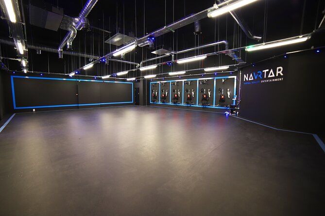 Epic 60 Minute Free-Roam Virtual Reality Experience at Navrtar - Second half: Contagion VR 2150 and the zombie attack