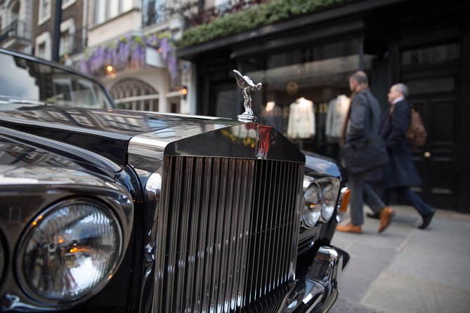Essential London: Must-Sees and Hidden Gems (Private Tour) - Parliament, Big Ben, and a courtyard with a storybook feel