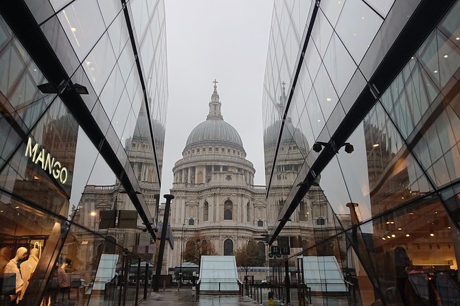 Essential London: Must-Sees and Hidden Gems (Private Tour) - Royal stories around Trafalgar Square and 10 Downing Street