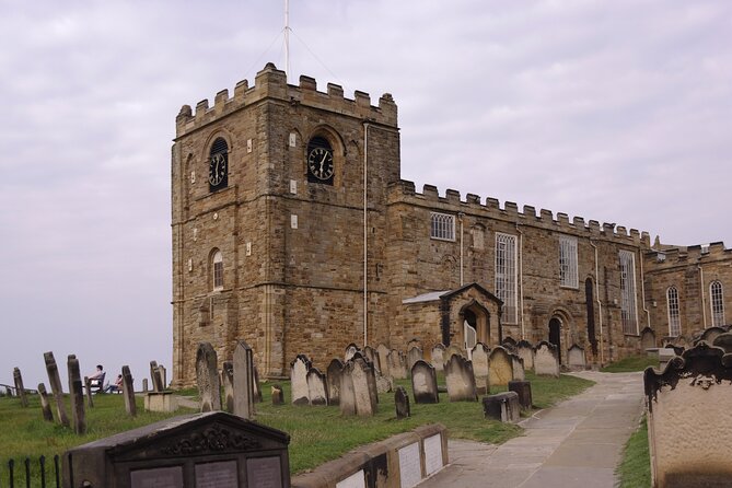 Essential Whitby: Discover the town’s legends on a self-guided audio tour - Starting beside Captain Cook’s statue