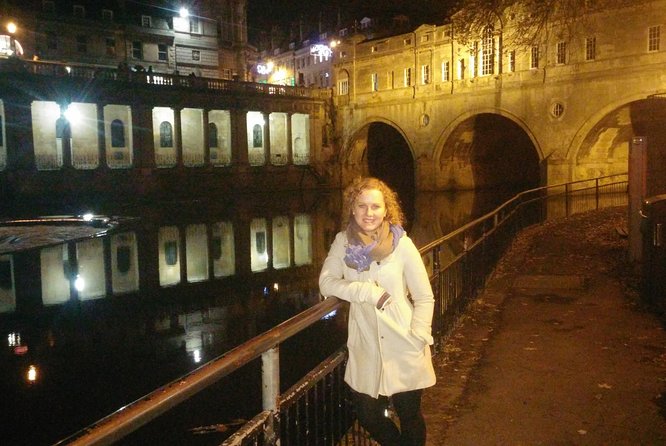 Exceptional Bath tour guide making your visit splendidly memorable. - The Roman Baths without the admission ticket