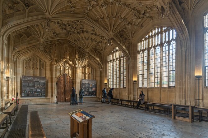 Extended: Oxford University & City Tour With Christ Church - Martyrs’ Memorial, the Sheldonian, and New College