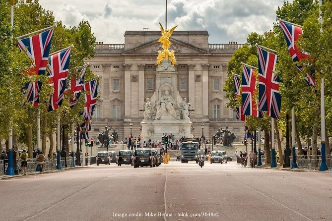 Family-Friendly Royal London: Private Full-Day Highlights Tour - Why this six-hour route works for families