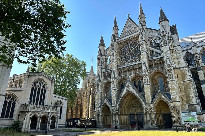 Fast Access Westminster Abbey Private Tour with a London Blue Badge Guide - Poet’s Corner and the human side of the Abbey