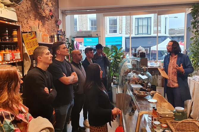 Food and Drink Walking Tours in West London's Notting Hill Area - The guides make a real difference