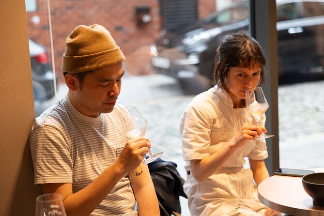 Four hour walking wine tasting tour of Manchester's best bars - Is $118.06 good value?