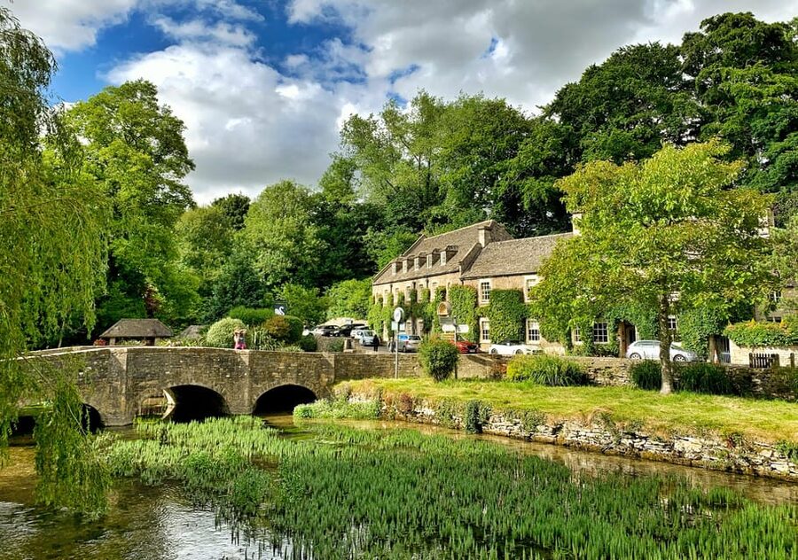 From Cambridge: Guided day trip to Stratford & The Cotswolds - Why this Cambridge day trip works