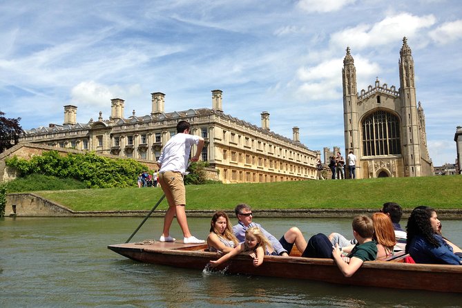 From London: Oxford and Cambridge University Town Tour with Guide - What the day feels like in practice