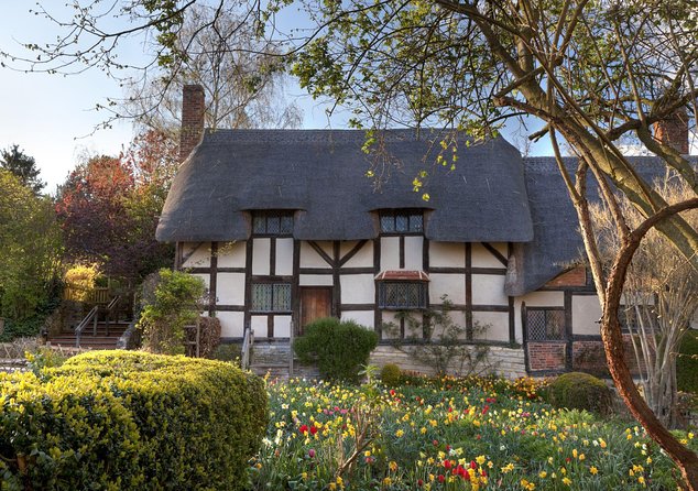 From London: Shakespeare's Stratford-upon-Avon Day Trip by Coach - Guides, drivers, and the human factor