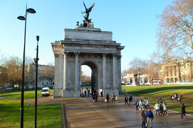 Full Day Private London Tour - What the private vehicle adds to the day