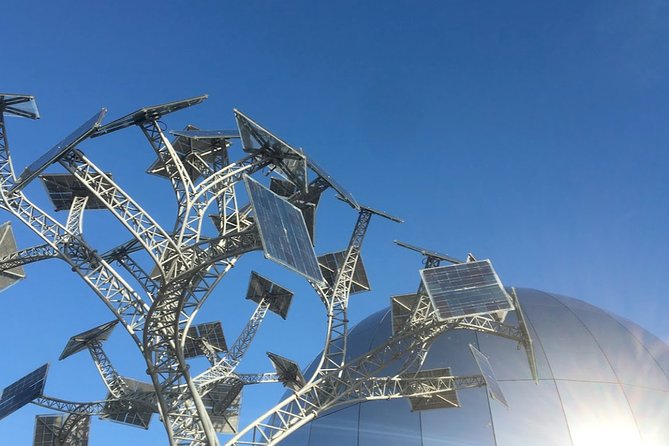Fun, Flexible Treasure Hunt Around Bristol with Cryptic Clues & Hidden Gems - Queen Square brings space and a change of scenery