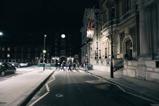 Ghost, Ghouls and Gallows Tour : Guided Tour with Boat Ride - Why this London ghost tour works